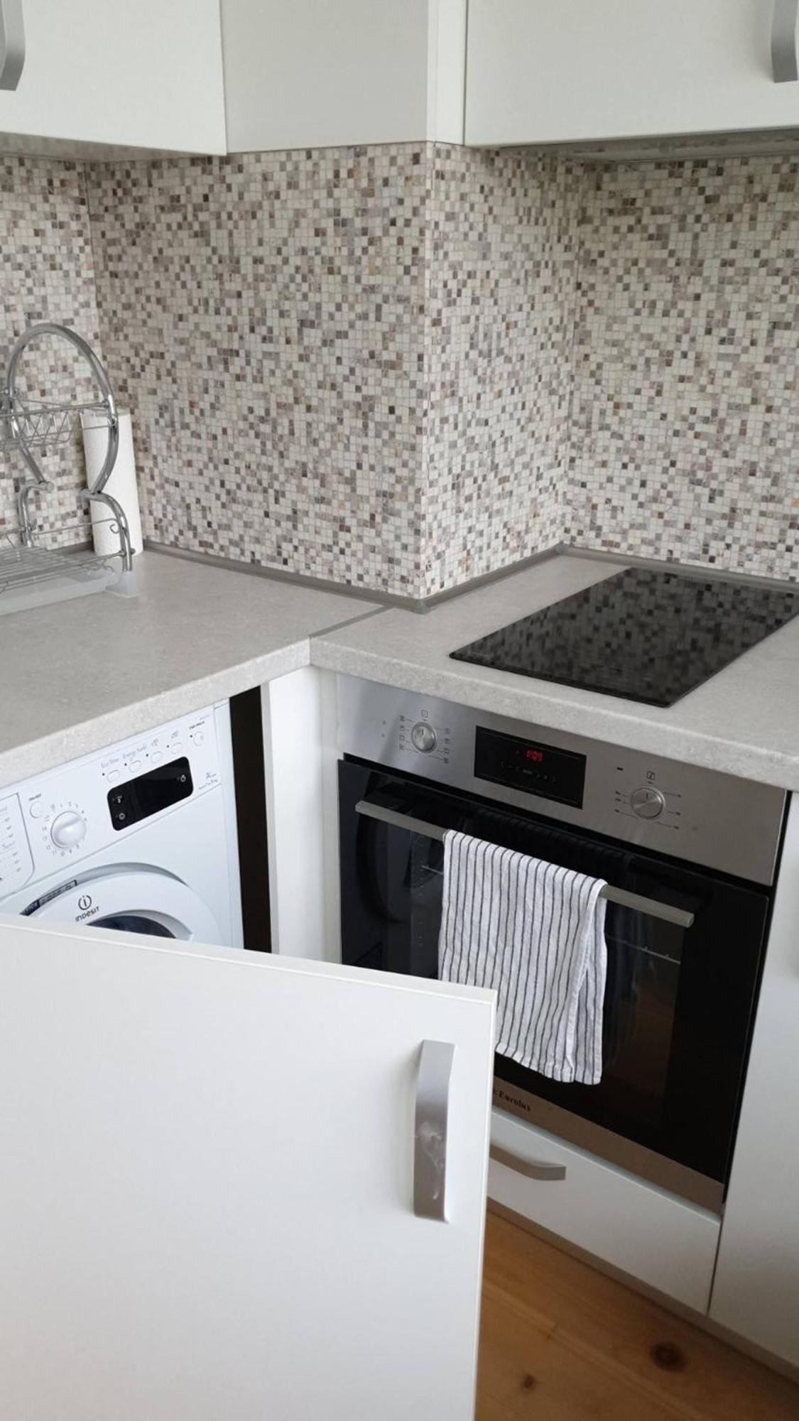 Sunny And Charming Domain For Your In Apartment