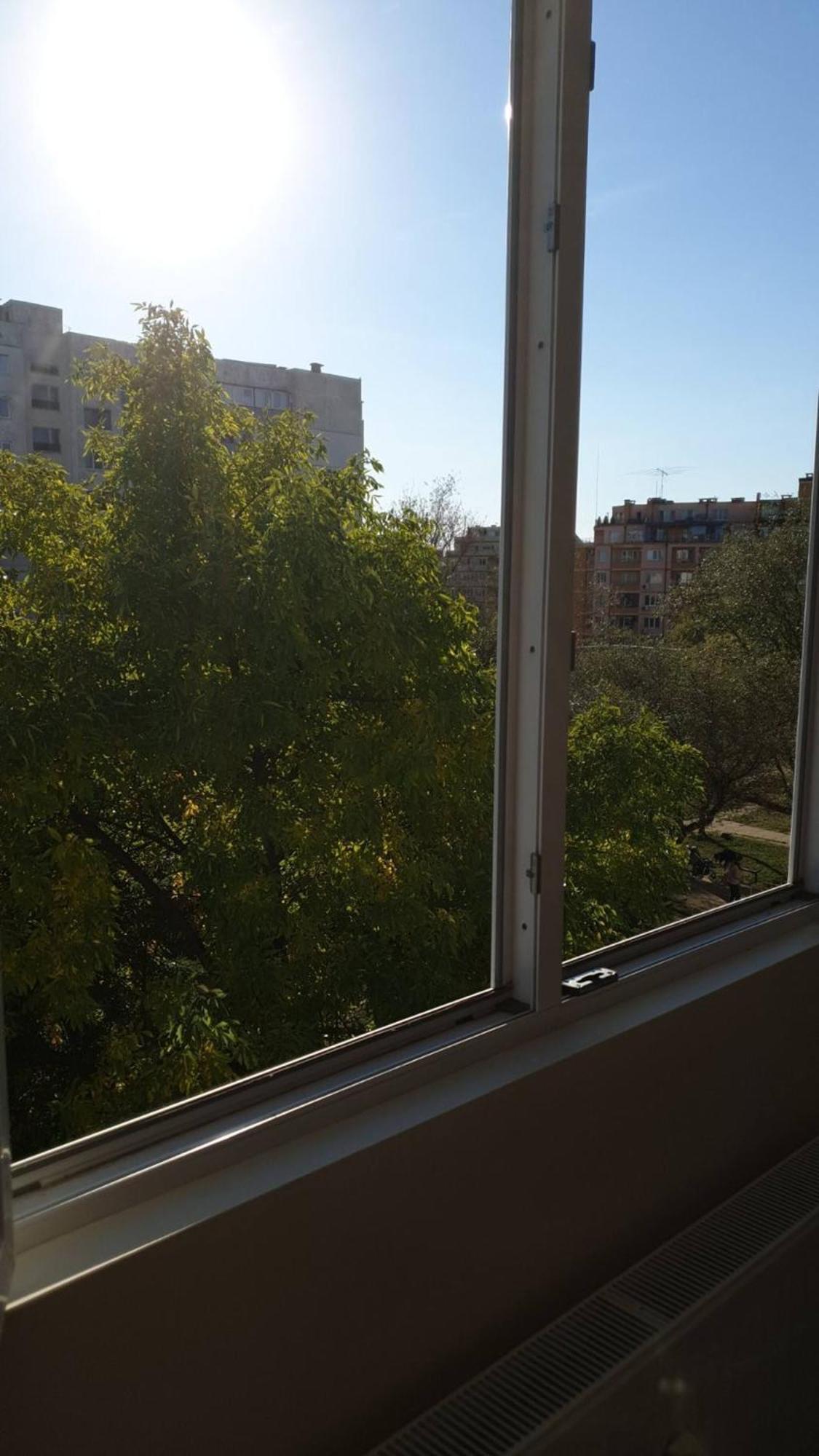 Sunny And Charming Domain For Your In Apartment *